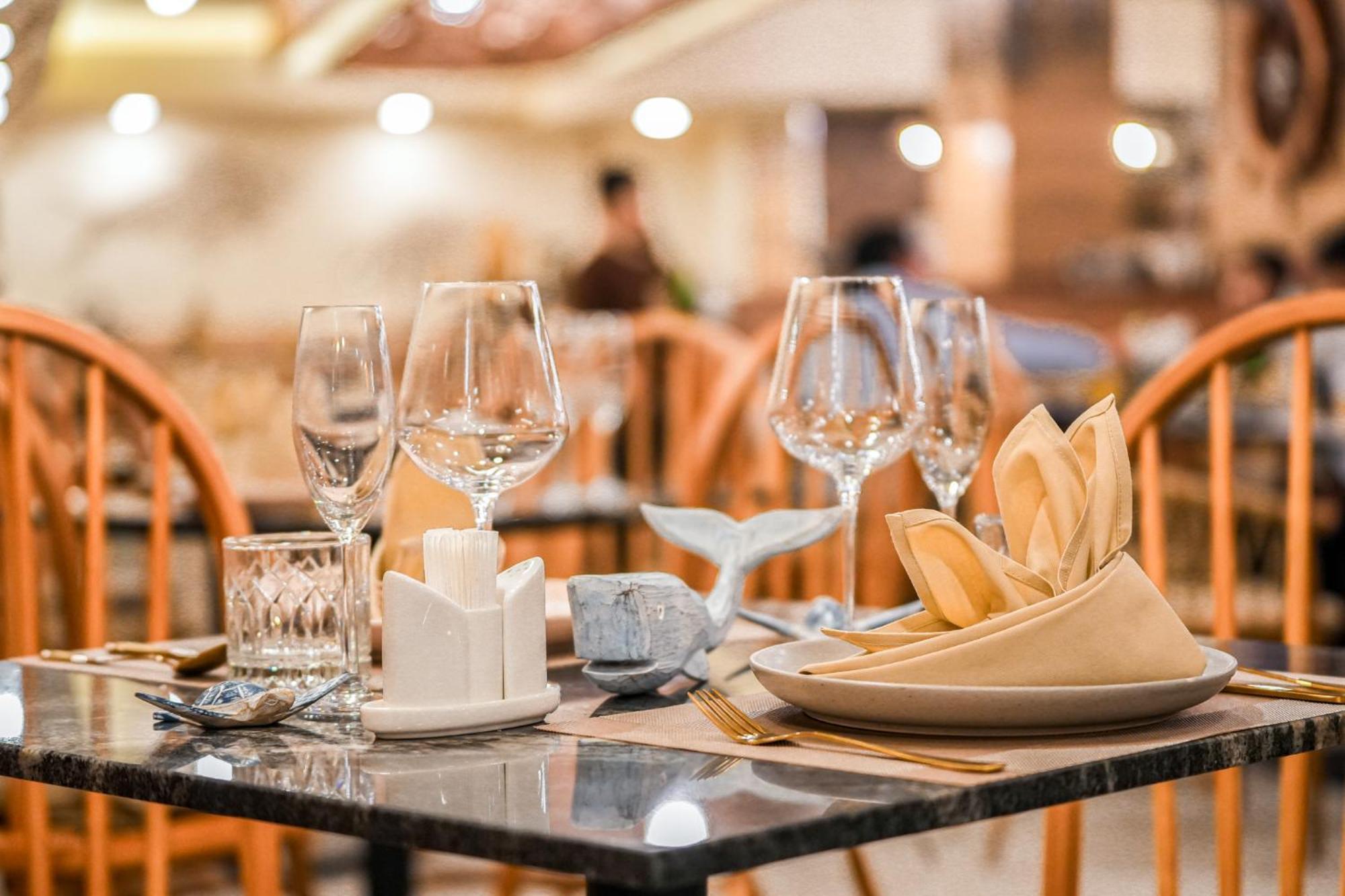 The Marin Phuket カマラビーチ エクステリア 写真